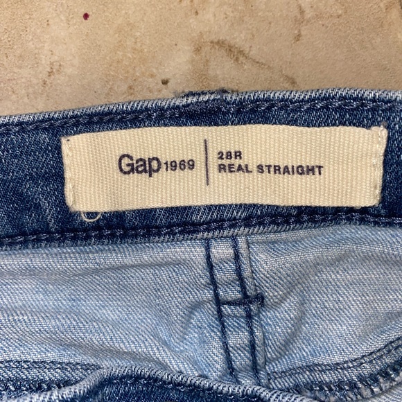 GAP Real Straight Jeans - Picture 2 of 3